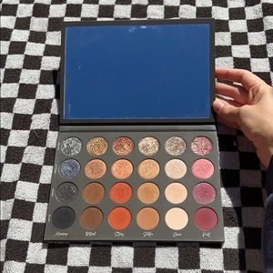 Tati Beauty Textured Neutrals Palette Vol. 1